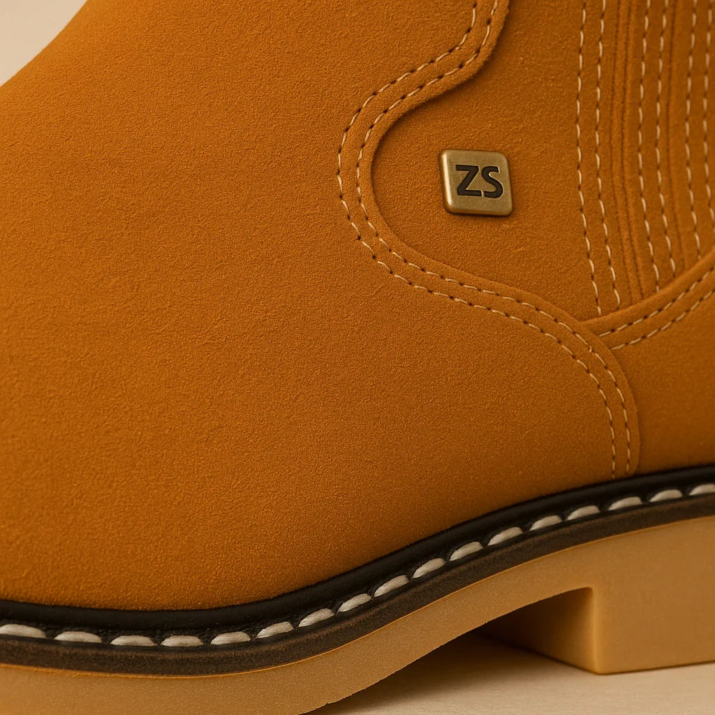 [Kit 4 em 1] Bota Masculina Zemu de Cano Curto em Couro Legítimo com Boné Modão, Cinto Country e Carteira GRÁTIS